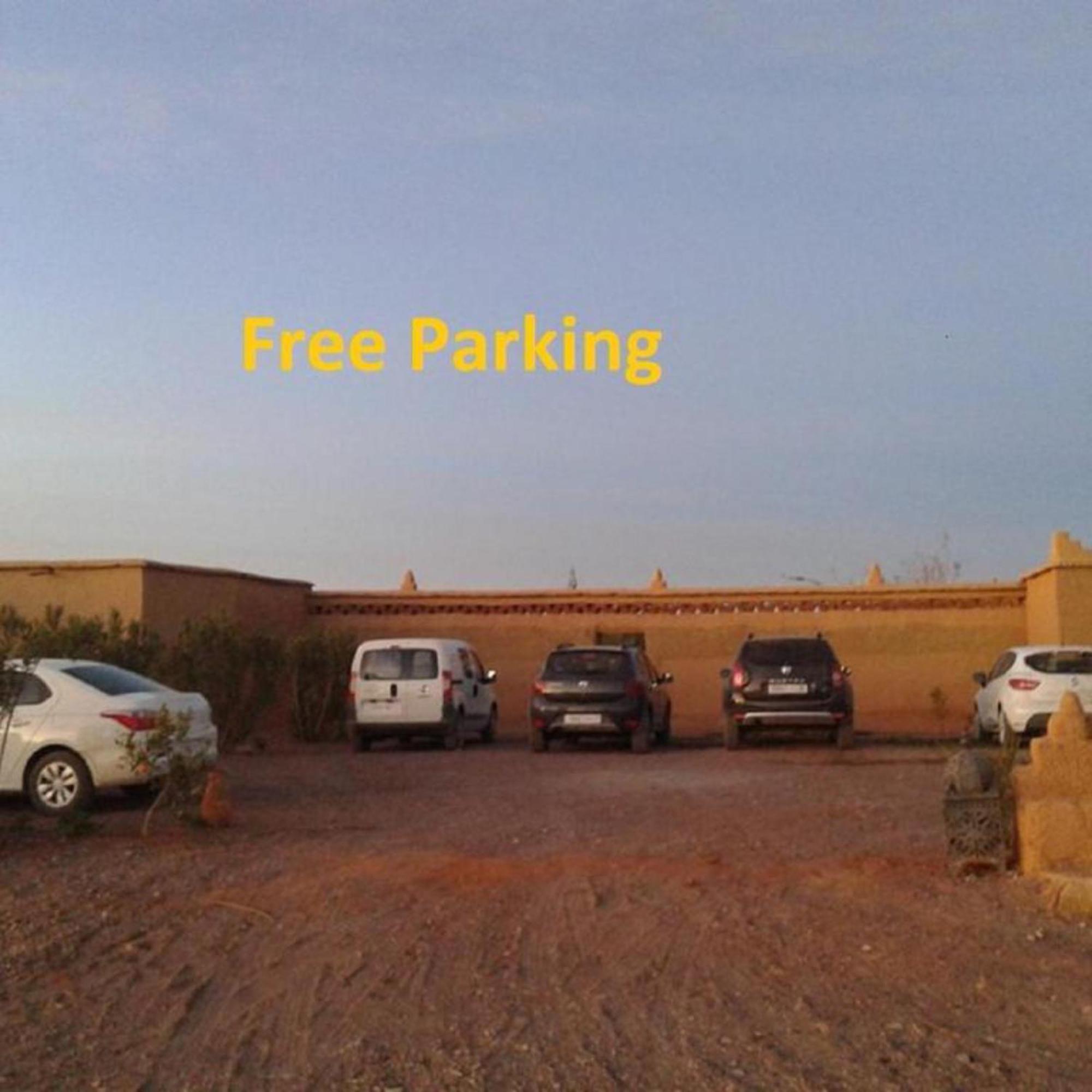 Hotel Sahara Starlight Camp à Merzouga Extérieur photo